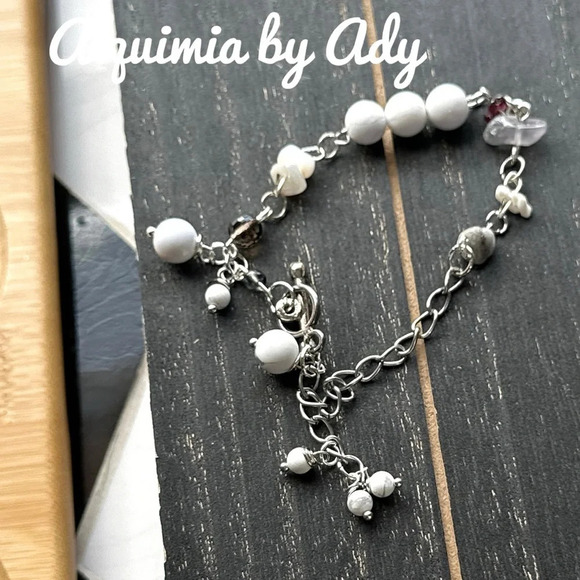White howlite dainty rosary link adjustable handmade bracelet - Picture 1 of 8